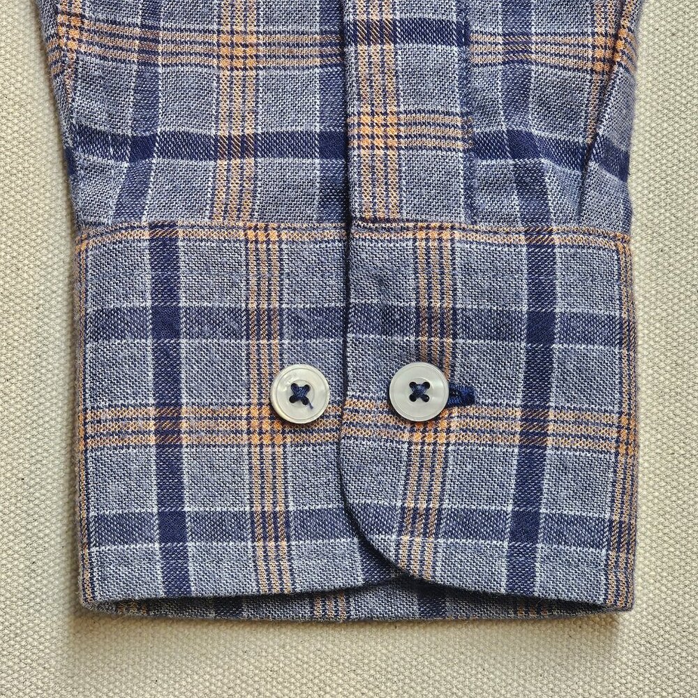 UNTUCKit Button Down XL - Picture 5 of 7